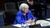 Menteri Keuangan AS Janet Yellen memberikan keterangan di depan Komisi Perbankan Senat AS di Capitol Hill, Washington DC, Selasa (28/9). 