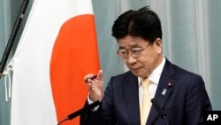Caption 가토 가쓰노부 일본 관방장관.