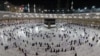 Jemaah Haji Asal Indonesia Berserah diri dan Tetap Patuhi Prokes