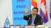 រូបឯកសារ៖ លោក​នាយករដ្ឋមន្ត្រី ហ៊ុន សែន ដែល​ជា​ប្រធានគណបក្សប្រជាជនកម្ពុជា ថ្លែងសុន្ទរកថា​តាម​ប្រព័ន្ធ​វីដេអូ​អនឡាញ ក្នុងកិច្ចប្រជុំកំពូលរវាងថ្នាក់ដឹកនាំនៃគណបក្សកុម្មុយនីស្តចិន និងគណបក្សនយោបាយលើពិភពលោក កាល​ពី​ថ្ងៃទី៦ ខែកក្កដា ឆ្នាំ២០២១ ដែល​មាន​ចូលរួមពី​លោក​ Xi Jinping ប្រធានាធិបតី​ចិន។ (Facebook/Samdech Hun Sen, Cambodian Prime Minister)