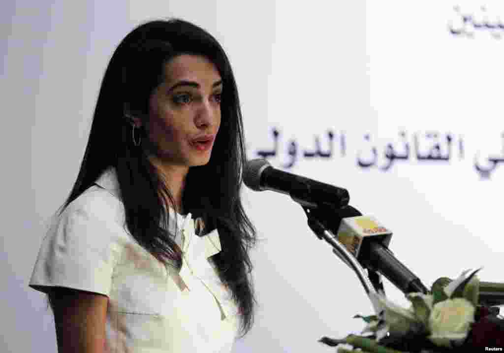 امل عالم ادین کا شمار برطانیہ کی 21 خوبرو خاتون وکیلوں میں کیا جاتا ہے۔