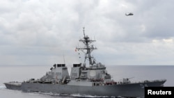 Le destroyer Wilber patrouille dans la mer des Philippines, le 15 août 2013.