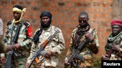 Les évêques ont condamné la lenteur du processus de désarmement des groupes armés