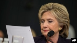 Kandidat Capres AS dari Partai Demokrat, saat masih menjabat sebagai Menlu AS, Hillary Rodham Clinton, memberikan testimoni terkait peristiwa Benghazi di Gedung Capitol, Washington DC, 22 Oktober 2015 (Foto: dok). 