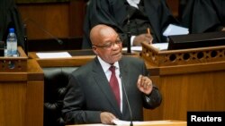 President Afrika Selatan Jacob Zuma saat menyampaikan pidato kenegaraan di hadapan para anggota paelemen di Cape Town, 13 Feruari 2014 (Foto: dok). 