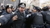 Walikota Chicago: Lebih Banyak Latihan dan Taser bagi Polisi