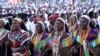 Maelfu ya wanawake wajiunga na wanaume na watoto kusherehekea sikukuu ya "Ireecha" mjini Addis Ababa, Ethiopia.