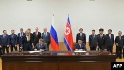 북한과 러시아가 15일 평양에서 10차 경제공동위원회 회의를 열고 의정서에 조인했다.