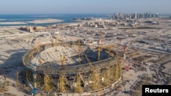 Pemandangan umum Qatar dari Stadion Lusail yang sedang dibangun di Lusail menjelang Piala Dunia 2022. (Foto: FIFA via REUTERS)
