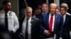 Fiscales dispuestos a postergar juicio a Trump por acusaciones de que pagó para encubrir información