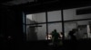 Cuba dice que empezó a restaurar la electricidad tras apagón, millones siguen sin luz