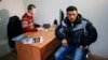 Savodsizlik, diskriminatsiya - Rossiyada muhojirlar yuzlashayotgan muammolar