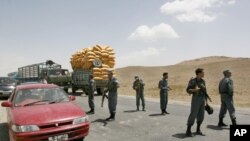 پنج تن از این افراد حدود شش ماه قبل ربوده شده بودند