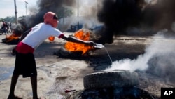 Manifestantes en Haití exigen la salida del presidente Moise.
