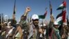 Les Houthis multiplient les attaques en mer Rouge contre les navires soupçonnés d'avoir des liens avec Israël, affirmant agir en solidarité avec Gaza.
