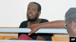 Hassan Hanaafii Hajii, Somaaleetti Ajjefamuu gaazexesoota sadi'i keessaa harka qaba jedhamee han duuti itti murtaahe