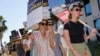Actors and Writers in US Begin Second Week of Joint Strike 