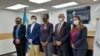 La alta comisionada adjunta de la agencia para los refugiados de Naciones Unidas, ACNUR, Kelly Clements, durante su visita al Instituto Guatemalteco de Migración. [Foto: VOA/Ligia Toledo]