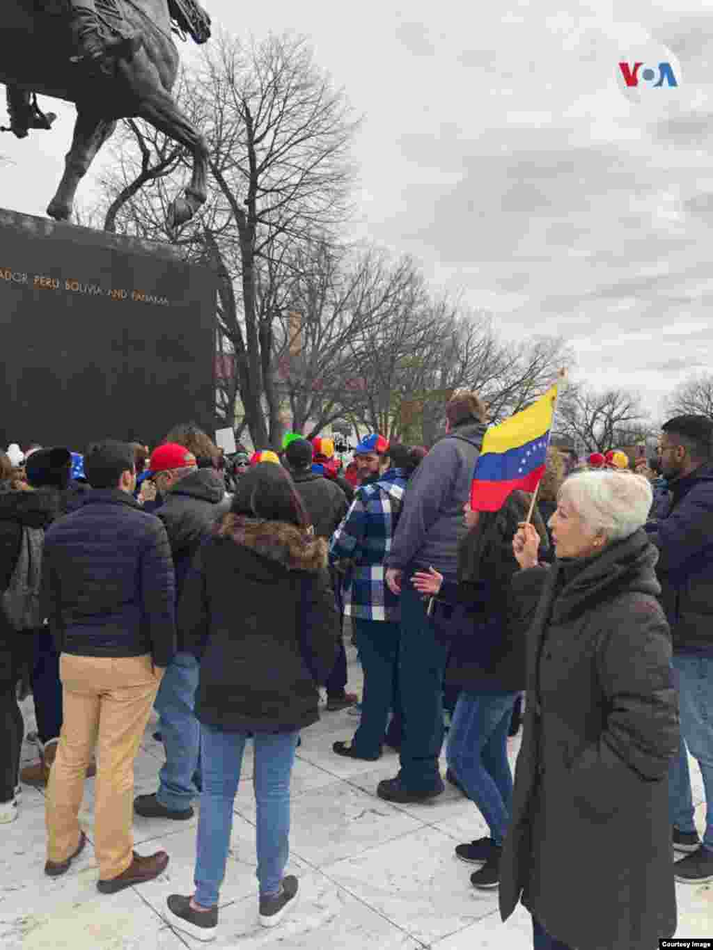 Manifestaciones se llevaron a cabo en la capital de EE.UU., el miércoles. 