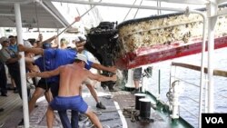 Kapal latih Rusia, STS Pallada, menemukan berbagai puing-puing sampah akibat tsunami Jepang, dalam perjalanan dari Honolulu ke Vladivostok (foto:dok).
