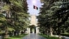 ارگ می‌گوید که ایالات متحده امریکا به درخواست حکومت افغانستان، آمادۀ حمایت و تسهیل از روند صلح است