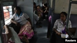 Blackout Cuts Power to 600 Million in India
