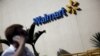 Manifestations contre le soutien de Walmart à Donald Trump