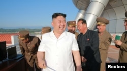 북한 김정은 국무위원장이 국방과학원에서 새로 개발한 지대함 순항미사일 시험발사를 참관했다고 지난 9일 조선중앙통신이 보도했다.