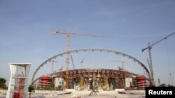Xalifa xalqaro stadionida qurilish ishlari avjida. 2016-yil mart 