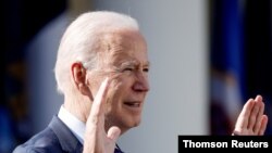 El presidente de EE. UU., Joe Biden, no dio detalles, pero aseguró que las medidas "llegarían pronto" durante una entrevista con ABCNews.