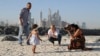 Photographer Helps People Say 'Goodbye' to Dubai