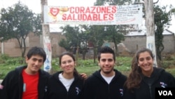 Los Jóvenes Embajadores, que acababan de viajar a Estados Unidos, regresaron con el deseo de contribuir en forma solidaria con la comunidad.