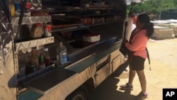 Nancy Vasquez, es una salvadoreña en EE.UU. beneficiaria del TPS y trabaja vendiendo comida en un camión en Rockville, Maryland, un suburbio de Washington, D.C.