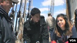 El mayor proyecto en curso de la escuela es la resiembra de mil millones de ostras vivas el puerto de Nueva York.