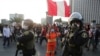Las protestas continuaron el jueves en Perú, donde fue anunciado un nuevo gabinete mientras que los partidarios del destituido presidente Vizcarra seguían en las calles.