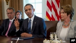 Presiden AS Barack Obama bersama para pemimpin Kongres AS memberikan penjelasan soal rencana di Suriah kepada media, Selasa (3/9). 