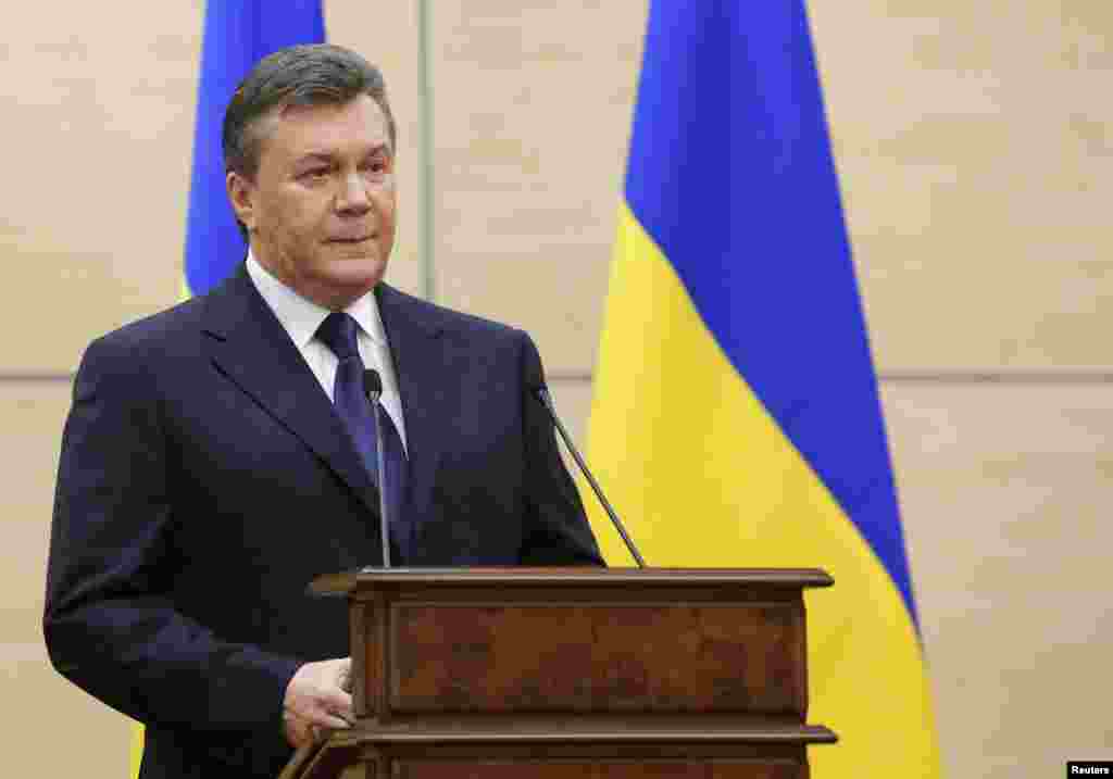Presiden Ukraina terguling Viktor Yanukovich membuat pernyataan dalam sebuah konferensi pers mengatakan bahwa Krimea melepaskan diri dari Ukraina dan menyalahkan oposisi yang memaksanya mundur, Rostov-on-Don, Rusia, 11 Maret 2014. 