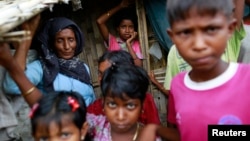 Pengungsi Muslim Rohingya di kamp Bawdupa di luar Sittwe, Burma (11/8/2013). 