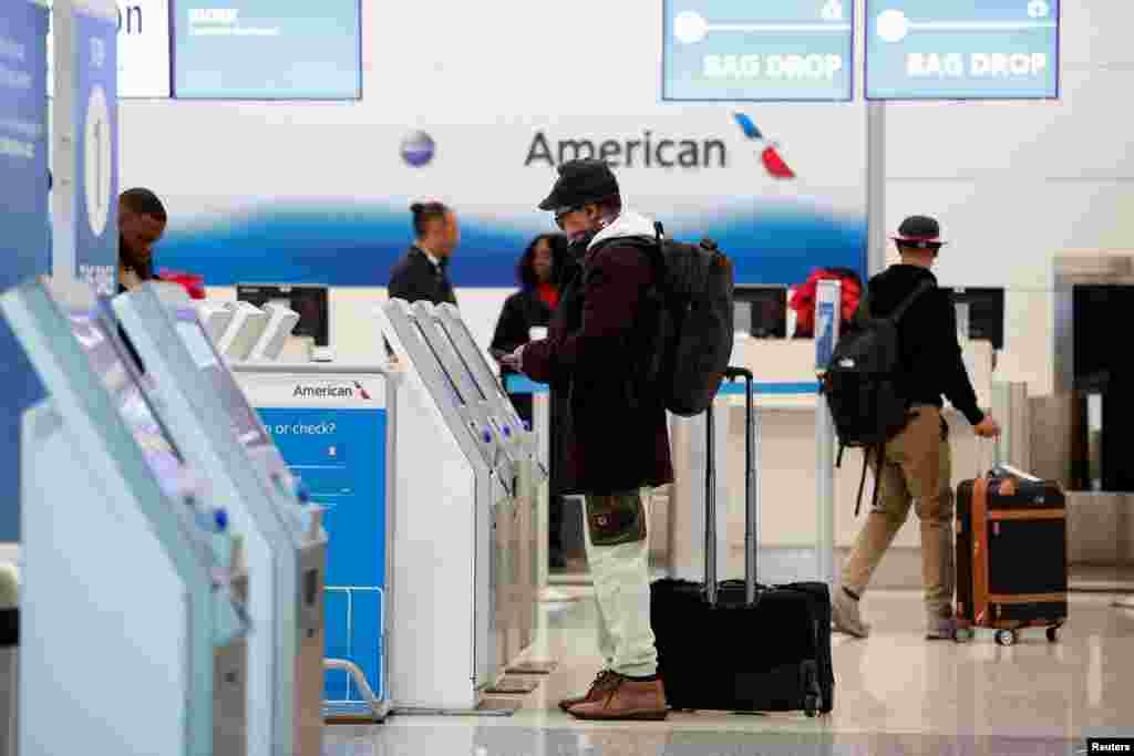 Los aeropuertos son protagonistas. El 26 de noviembre, cerca de 2,7 millones de pasajeros pasaron por los controles de seguridad, la cifra más alta para un martes antes de Acción de Gracias.