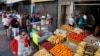 Venezuela enfrenta improvisada dolarización de su economía