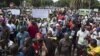 Les Maliens qui soutiennent le président Ibrahim Boubacar Keita, qui a récemment remporté un deuxième mandat lors de l'élection présidentielle, se réunissent le 2 septembre 2018 à Bamako pour une marche.