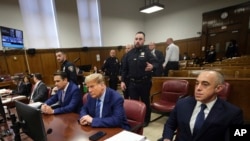 El expresidente Donald Trump en la corte penal de Manhattan, el 16 de abril de 2024, en Nueva York.