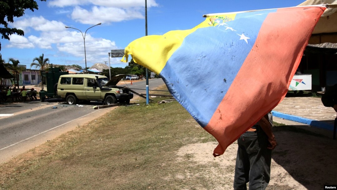 El presidente interino, Juan Guaidó, lideró el intento de cruzar convoyes de ayuda humanitaria con el respaldo de EE.UU. a través de las fronteras de Venezuela.