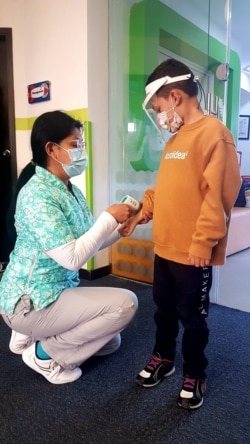 Las instituciones que educan a los más pequeños debieron adecuar sus espacios y llevar a cabo todos los protocolos de bioseguridad para evitar contagios. [Foto: Cortesía Jardín infantil Crayola y Lápiz Bilingüe]