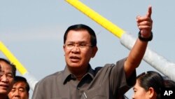 ​លោក​ ហ៊ុន សែន នាយក​រដ្ឋមន្ត្រី​នៃ​ប្រទេស​កម្ពុជា។
