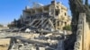 Pemandangan bangunan yang hancur di Kota al-Alaq di barat Baalbek, Lebanon, menyusul serangan Israel ke wilayah tersebut pada 29 Oktober 2024. (Foto: Reuters/Maher Abou Taleb)