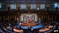 Un nuevo paquete de alivio económico, la confirmación del gabinete de Biden y el juicio político de Donald Trump son algunos de los temas pendientes en el Congreso. [Foto: Archivo AFP]