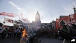 Una protesta se desató en Argentina luego del comienzo de la Cumbre del G20 en Buenos Aires.