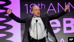 El pionero de la web Tim Berners-Lee consideró imprescindible "preservar" la independencia y neutralidad de la web.