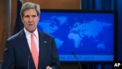 U.S. Secretary of State John Kerry speaks at the State Department in Washington, Aug. 26, 2013, about the situation in Syria. 